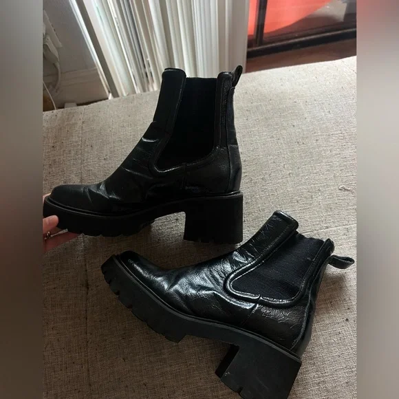 DOLCE VITA black leather bootie - Picture 4 of 7